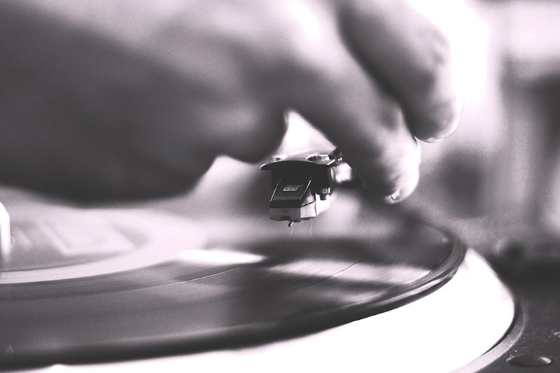 RIAA report vinyl record sales increased almost 30 percent in 2020