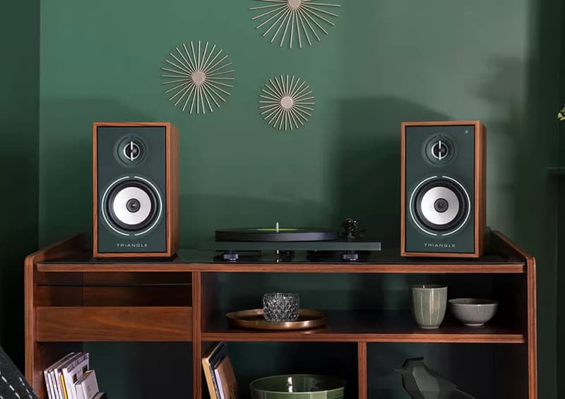 Triangle has revealed new-active-bookshelf-speakers BR03 BT and BR02 BT