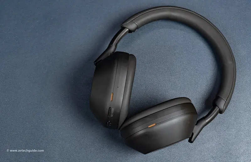 Review Sony WH-1000XM5 wireless headphones with intelligent ANC