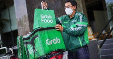 Grab reduce GP support goverment half-payment campaign