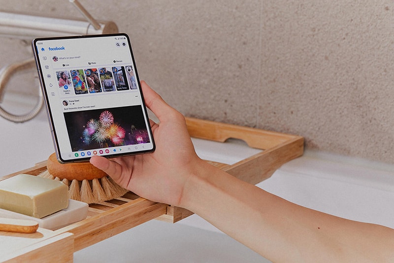 Samsung share 6 Reasons You Should Use a Foldable Smartphone