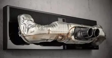Porsche introduce new Dolby Atmos soundbar features an actual exhaust from 992 GT3