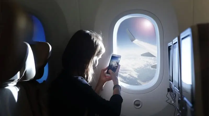 Say Goodbye to ‘Airplane Mode’ Phones Can Now Be Used in Flight